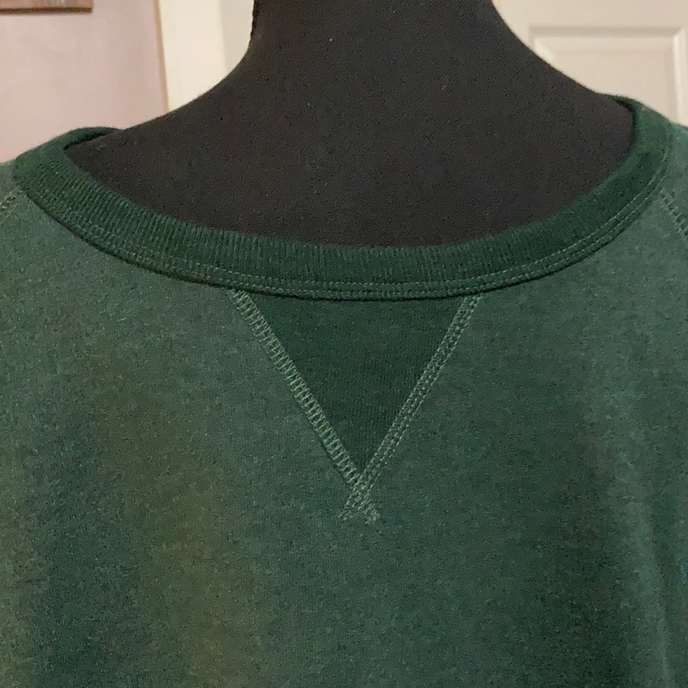 Men’s Pullover - Picture 2 of 3